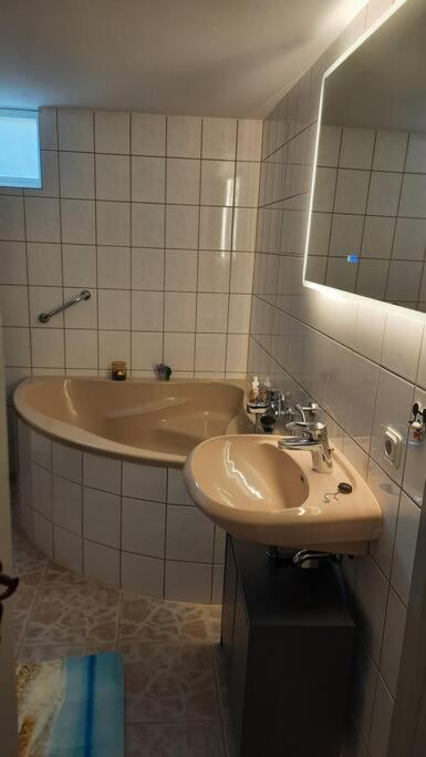 Wellness Ferienwohnung Biene Im Bergischen Land Much Dış mekan fotoğraf